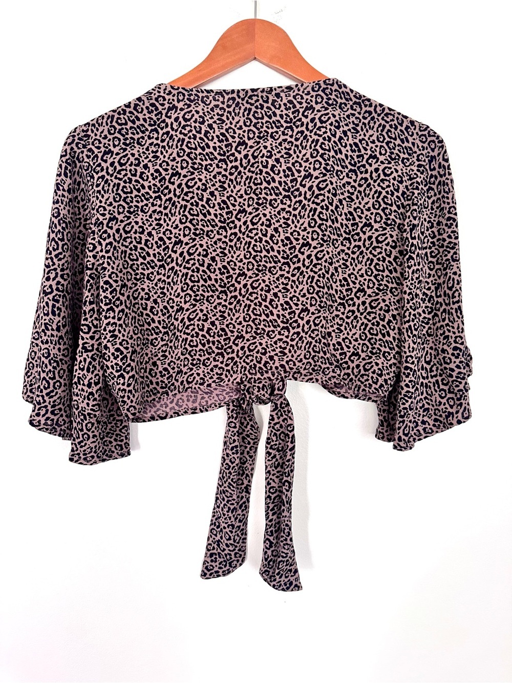 American Eagle Outfitters Tan and Brown Leopard Print Crop Top Size Small - Picture 5 of 9